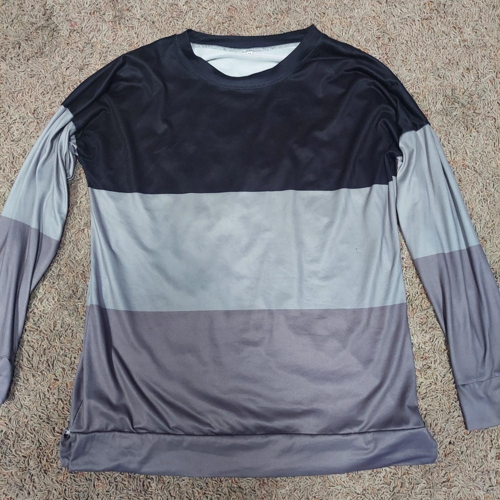 Womens Medium Long Sleeve Color Block Shirt